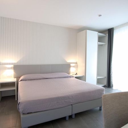 Hotel Paris 리그나노 사비아도로 외부 사진