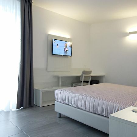 Hotel Paris 리그나노 사비아도로 외부 사진
