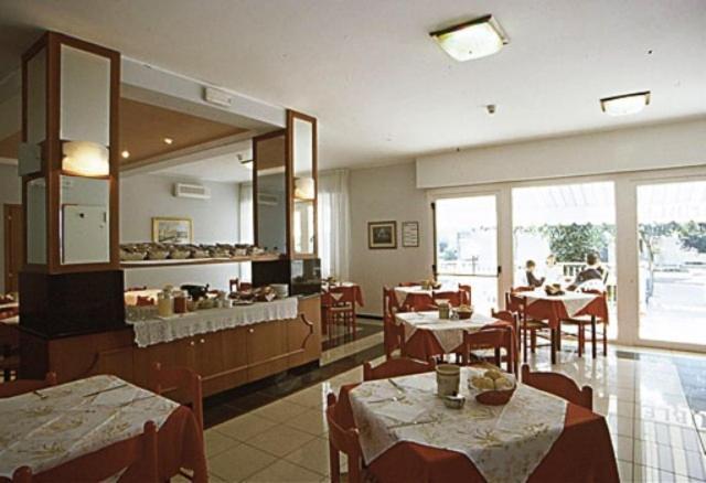 Hotel Paris 리그나노 사비아도로 외부 사진