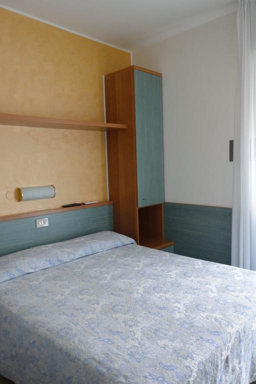 Hotel Paris 리그나노 사비아도로 외부 사진