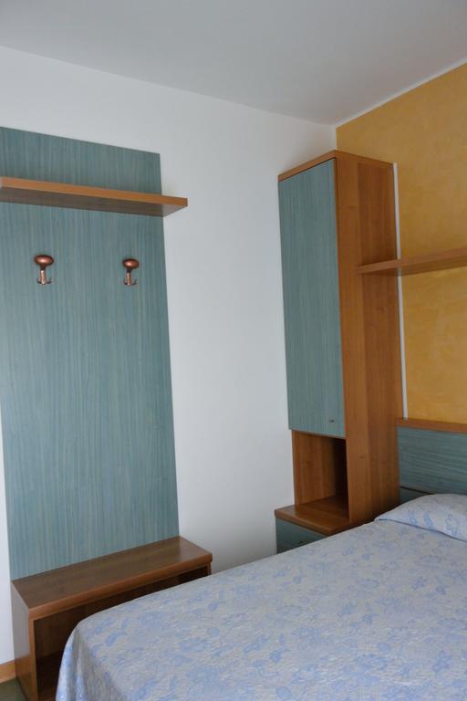 Hotel Paris 리그나노 사비아도로 객실 사진